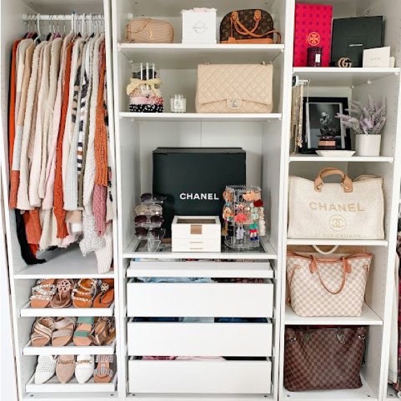 Meet your Posher, Aissa - Picture 2 of 2